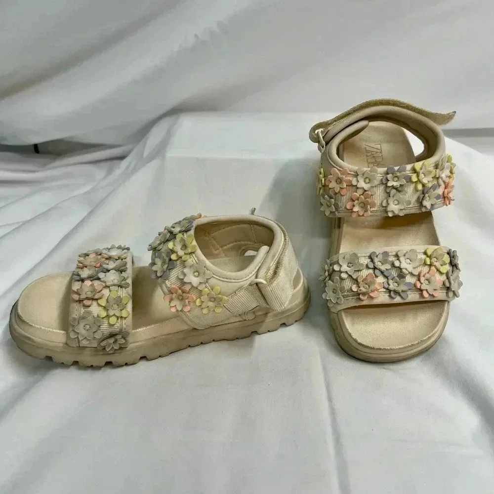 Zara kids floral sandals,‎ size 27